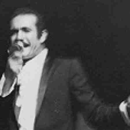 دانلود آهنگ فریدون فرخزاد آفتاب میشود