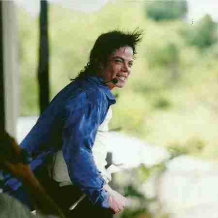 دانلود آهنگ Michael Jackson بنام Fall Again