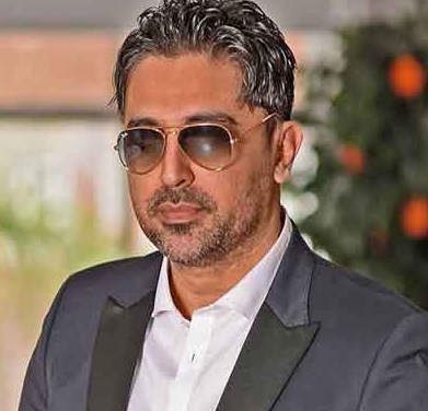 پویا یاسی 