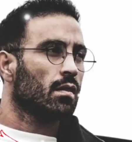  هنوزم منو نم نم بارون میبره منو آروم آروم
