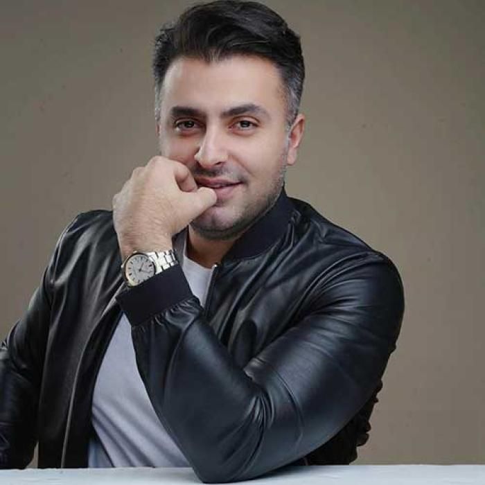  بارون اومد و یادم داد تو زورت بیشتره