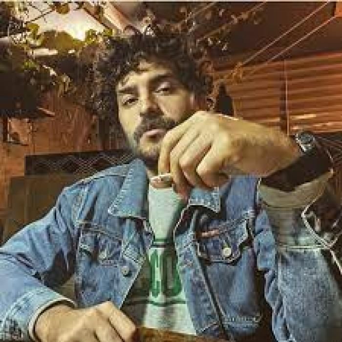 دانلود آهنگ بیدار شو دختر که نخوابیده کل ایران