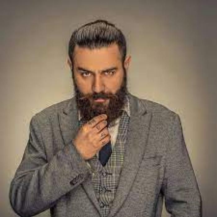 دانلود آهنگ خورشید را ببین خوابیده روی بام چیزی نمانده است تا صبح انتقام 