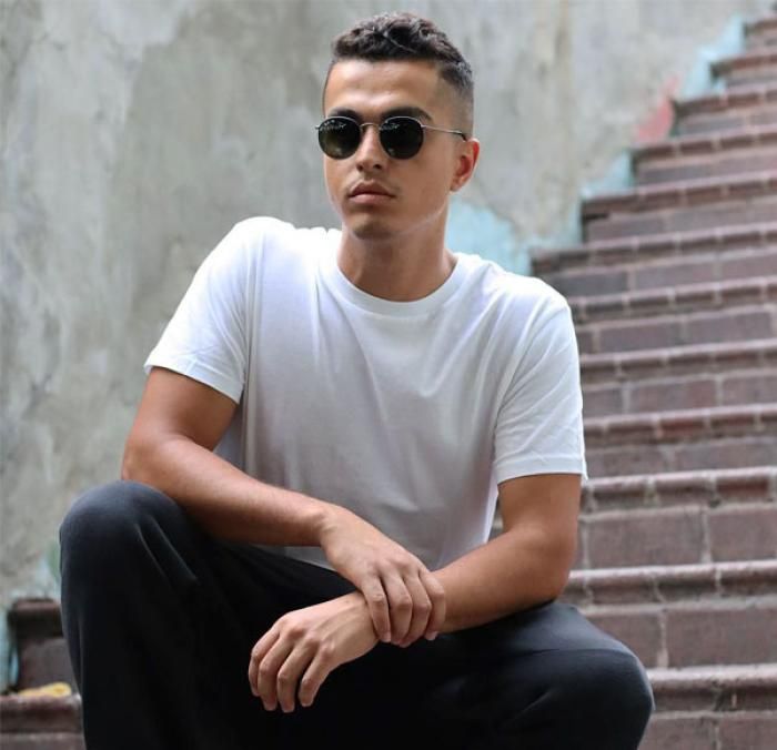 دانلود آهنگ تعل تعل بیا بپر تو بغل تعل تعل حبیبتی