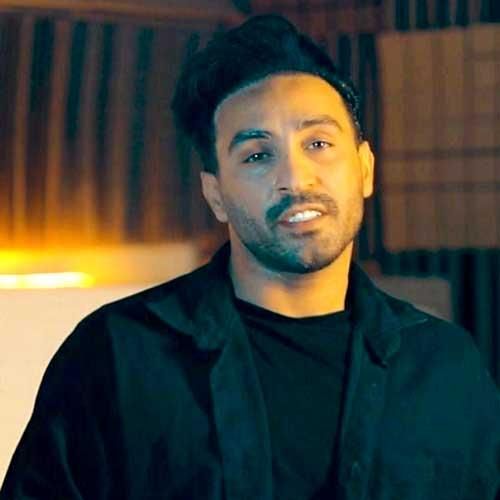 آهنگ میگفت که اخم کنم براش تو جمع دوستاش احمد سلو